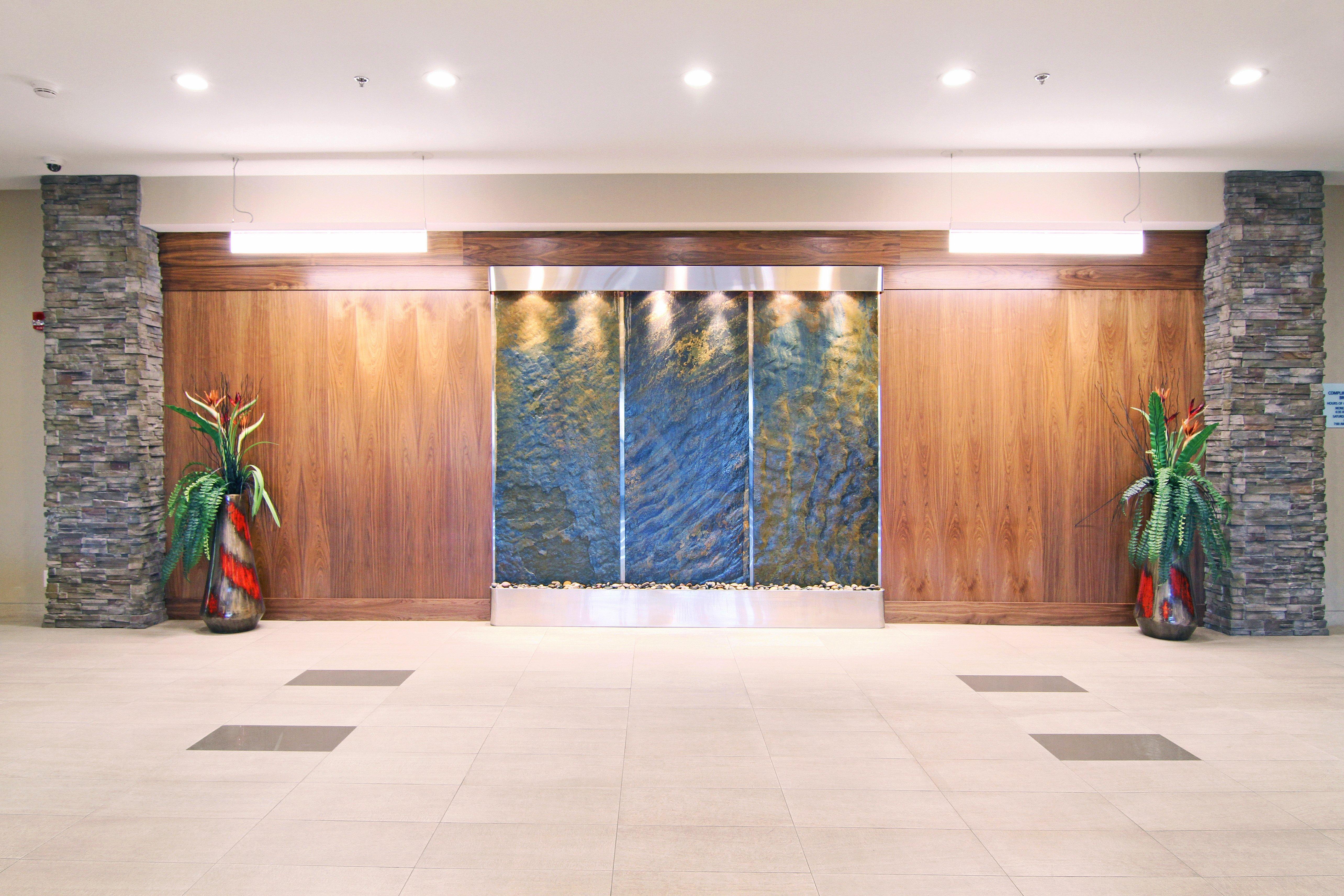 Holiday Inn Express And Suites Calgary University By Ihg Eksteriør bilde