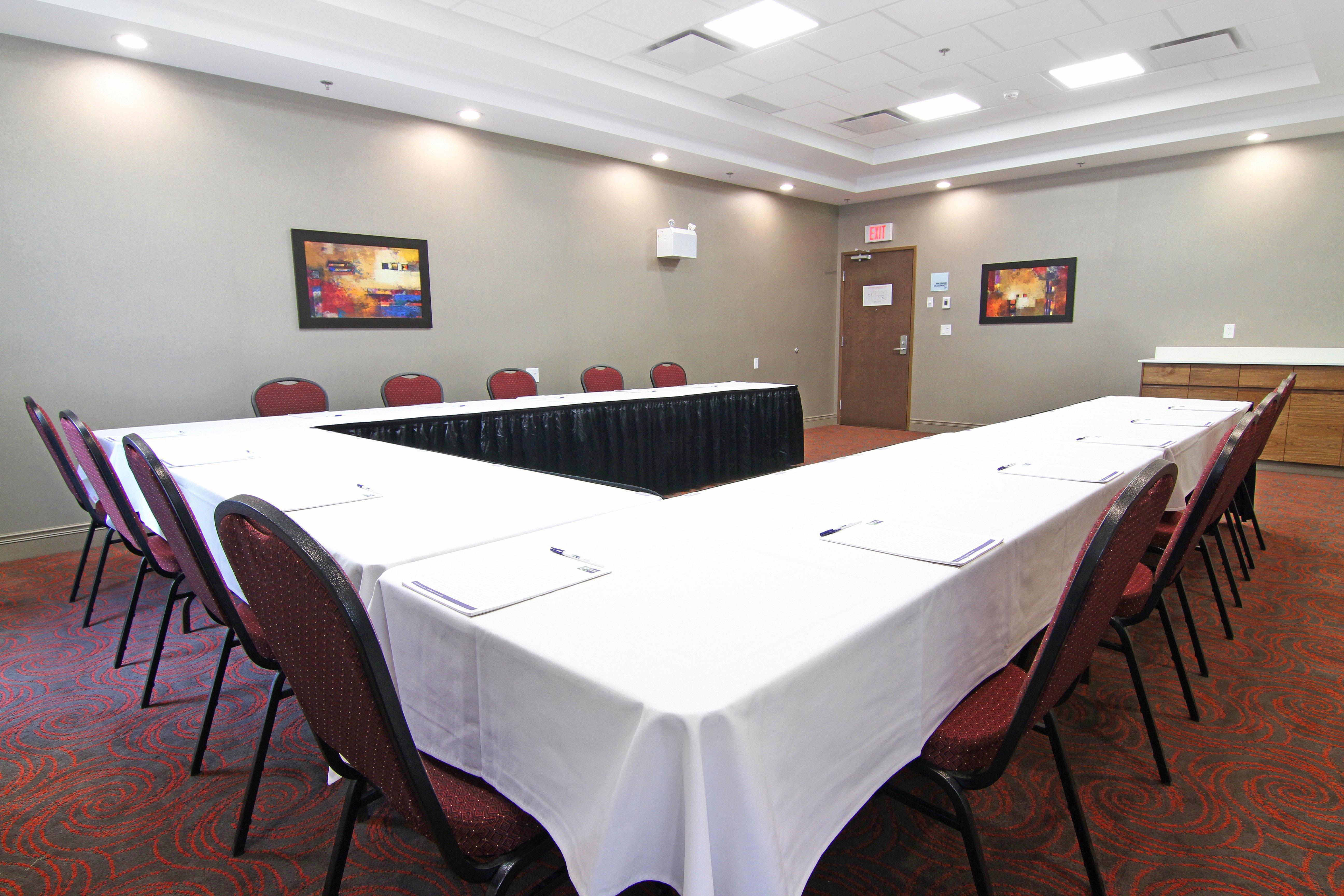 Holiday Inn Express And Suites Calgary University By Ihg Eksteriør bilde