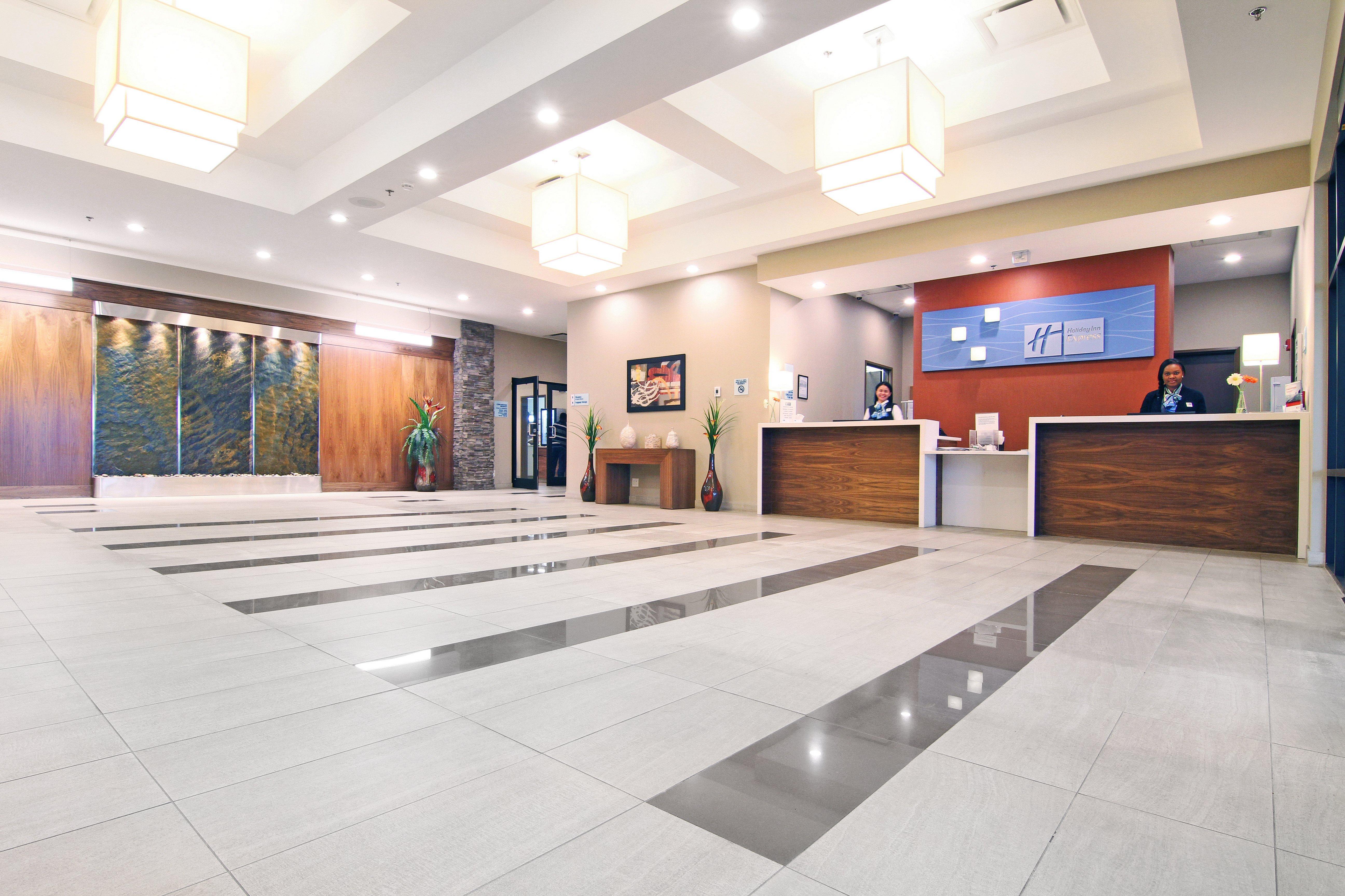 Holiday Inn Express And Suites Calgary University By Ihg Eksteriør bilde