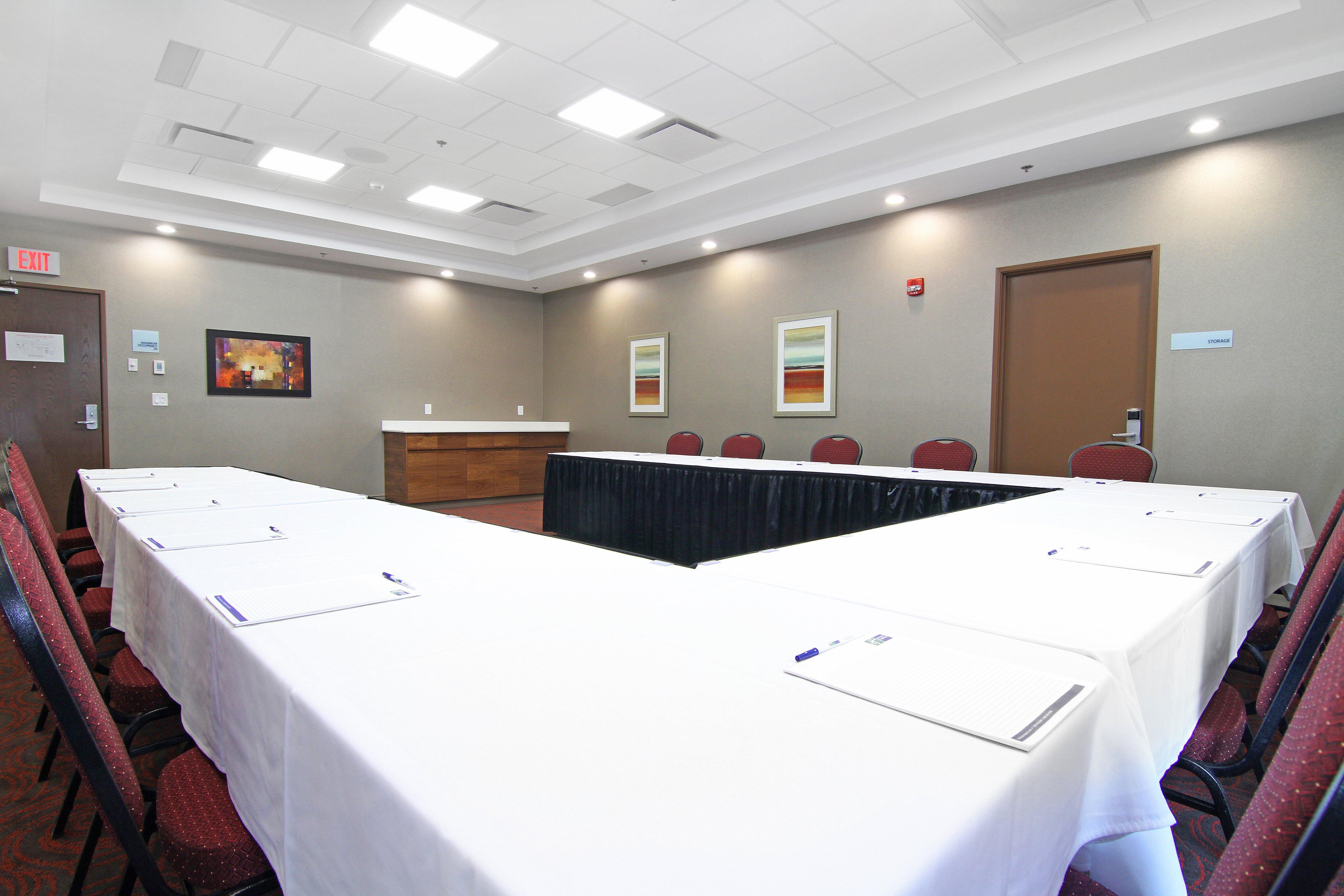 Holiday Inn Express And Suites Calgary University By Ihg Eksteriør bilde