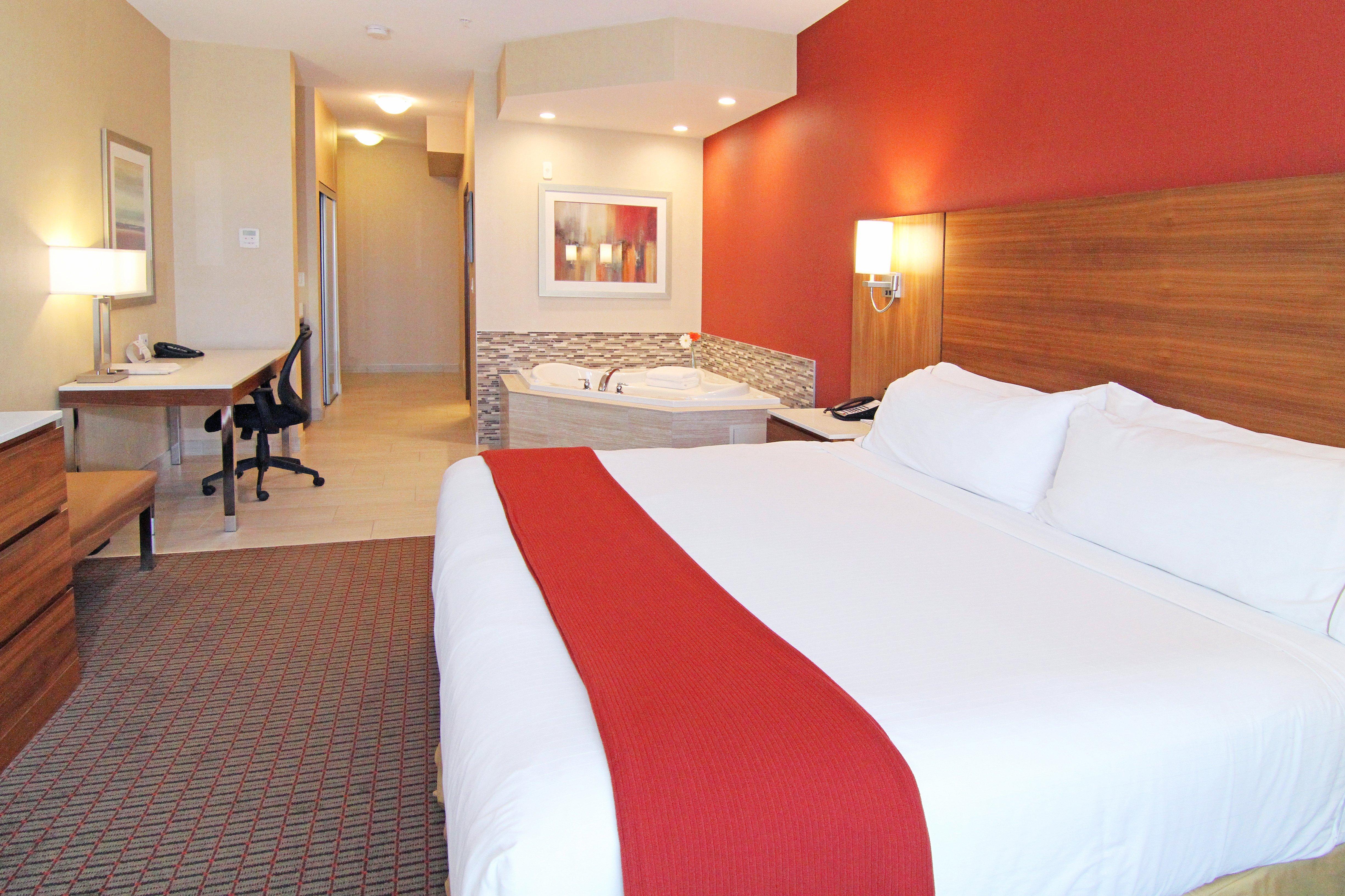 Holiday Inn Express And Suites Calgary University By Ihg Eksteriør bilde